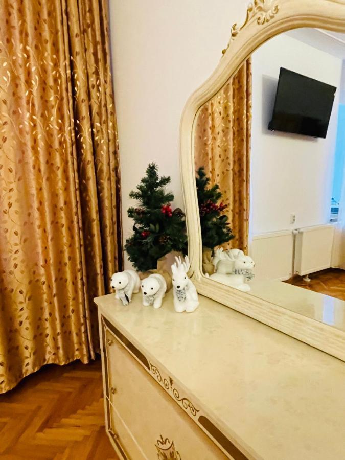 Londof Schei Apartments - Downtown Braszów Zewnętrze zdjęcie