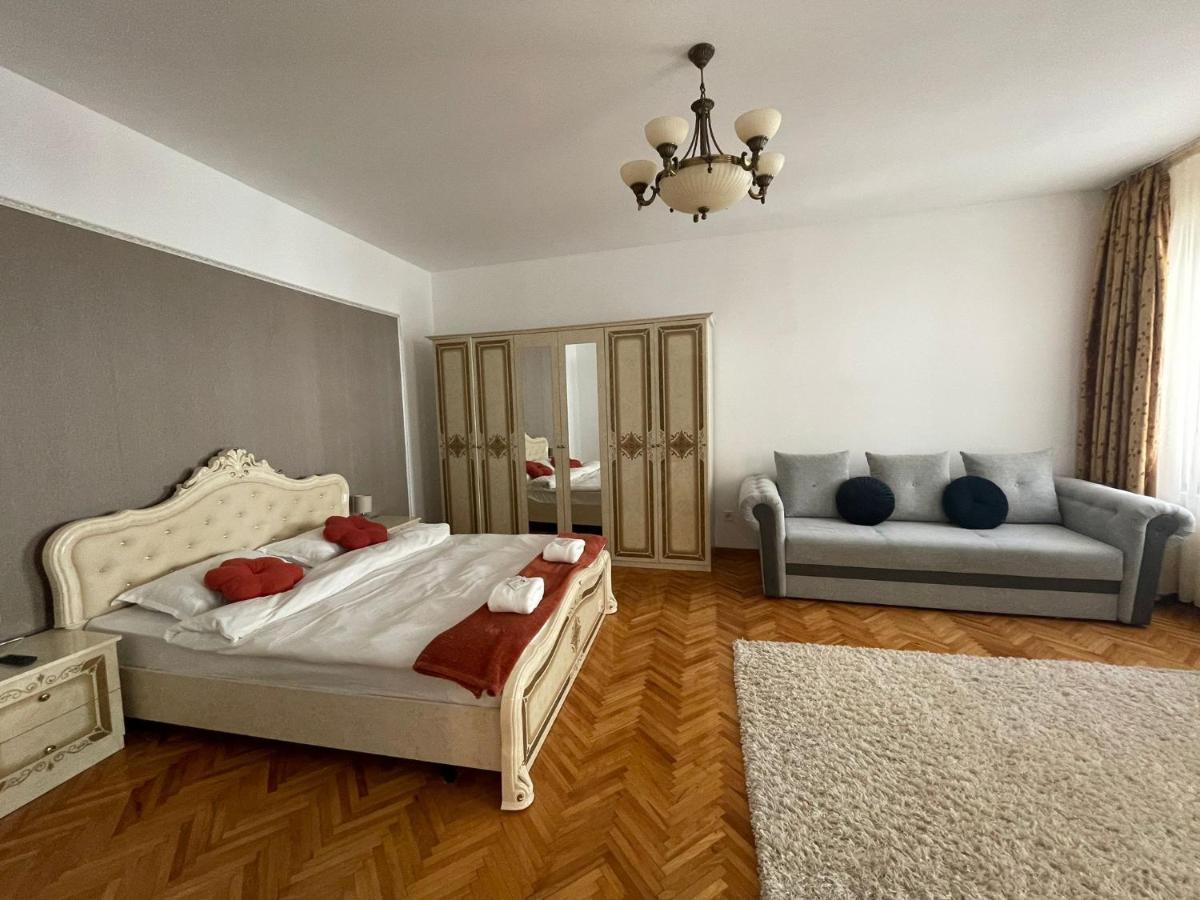 Londof Schei Apartments - Downtown Braszów Zewnętrze zdjęcie