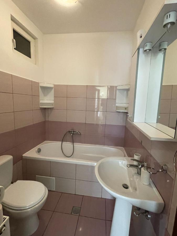 Londof Schei Apartments - Downtown Braszów Zewnętrze zdjęcie